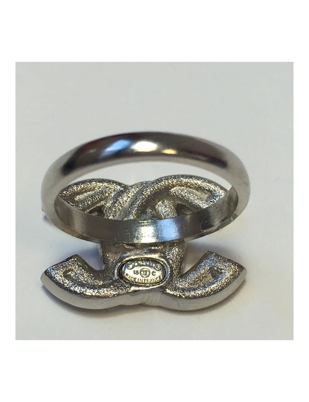 CHANEL CC T53 ring in silver metal and rhinestones