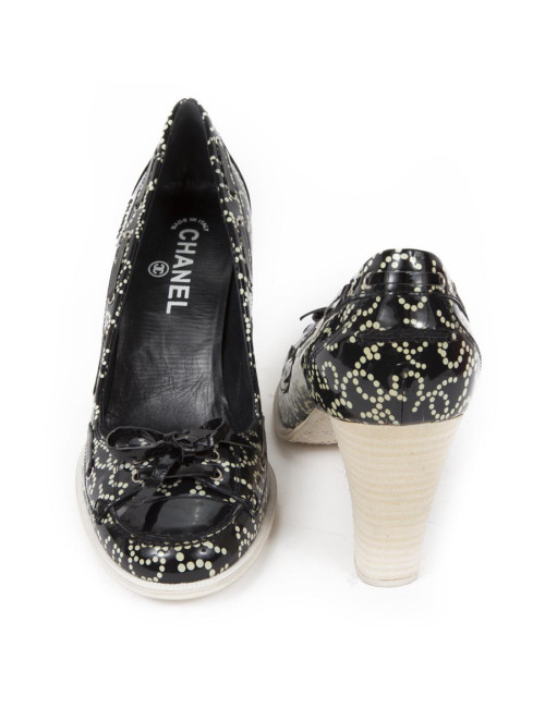 Escarpins CHANEL  t 39 en cuir verni bleu marine