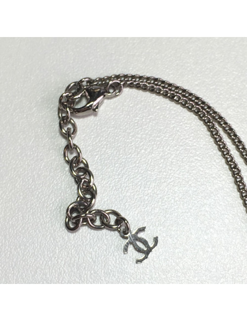 Collier CHANEL inclusion de dentelle et perles