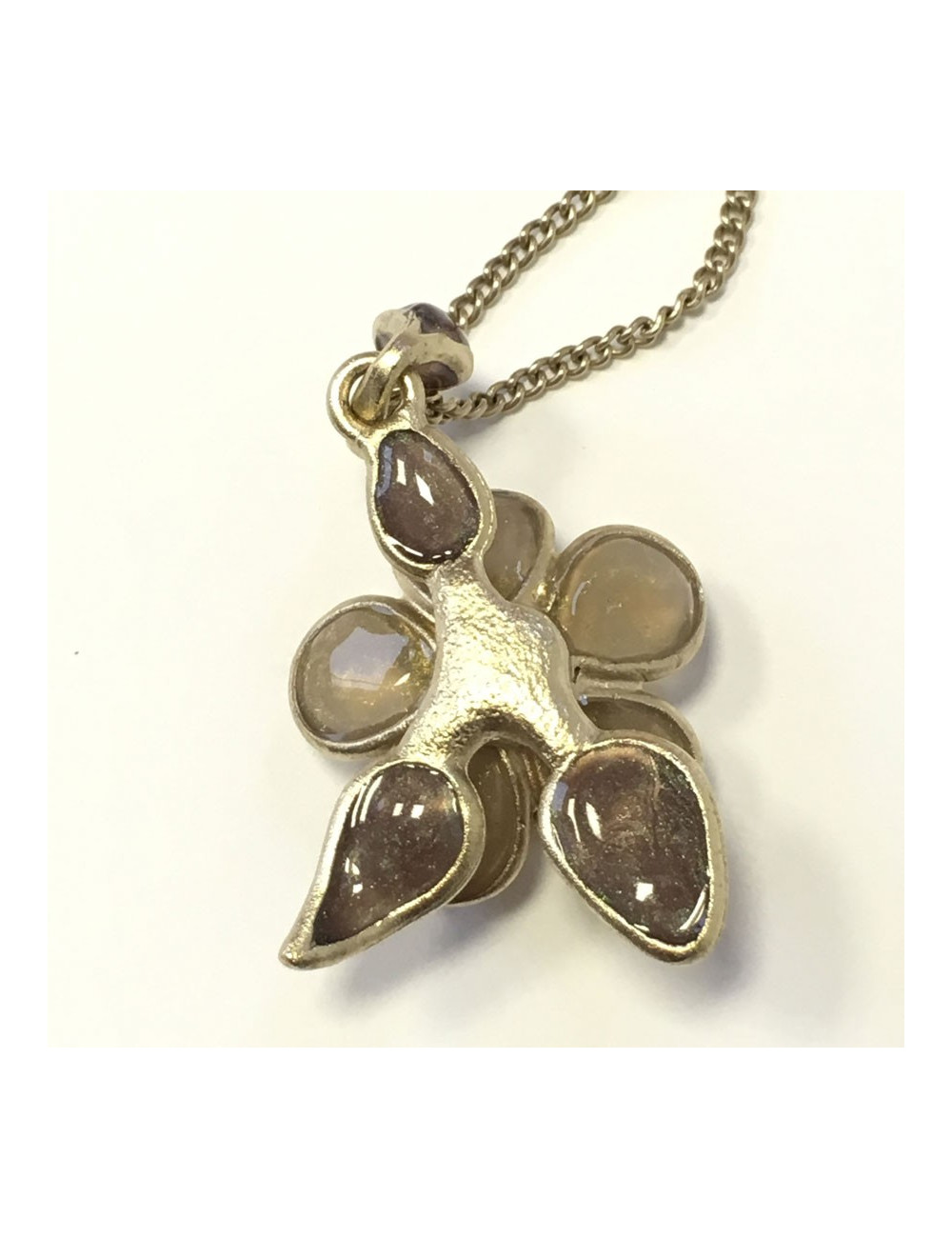 Necklace CHANEL Camellia glittery glass