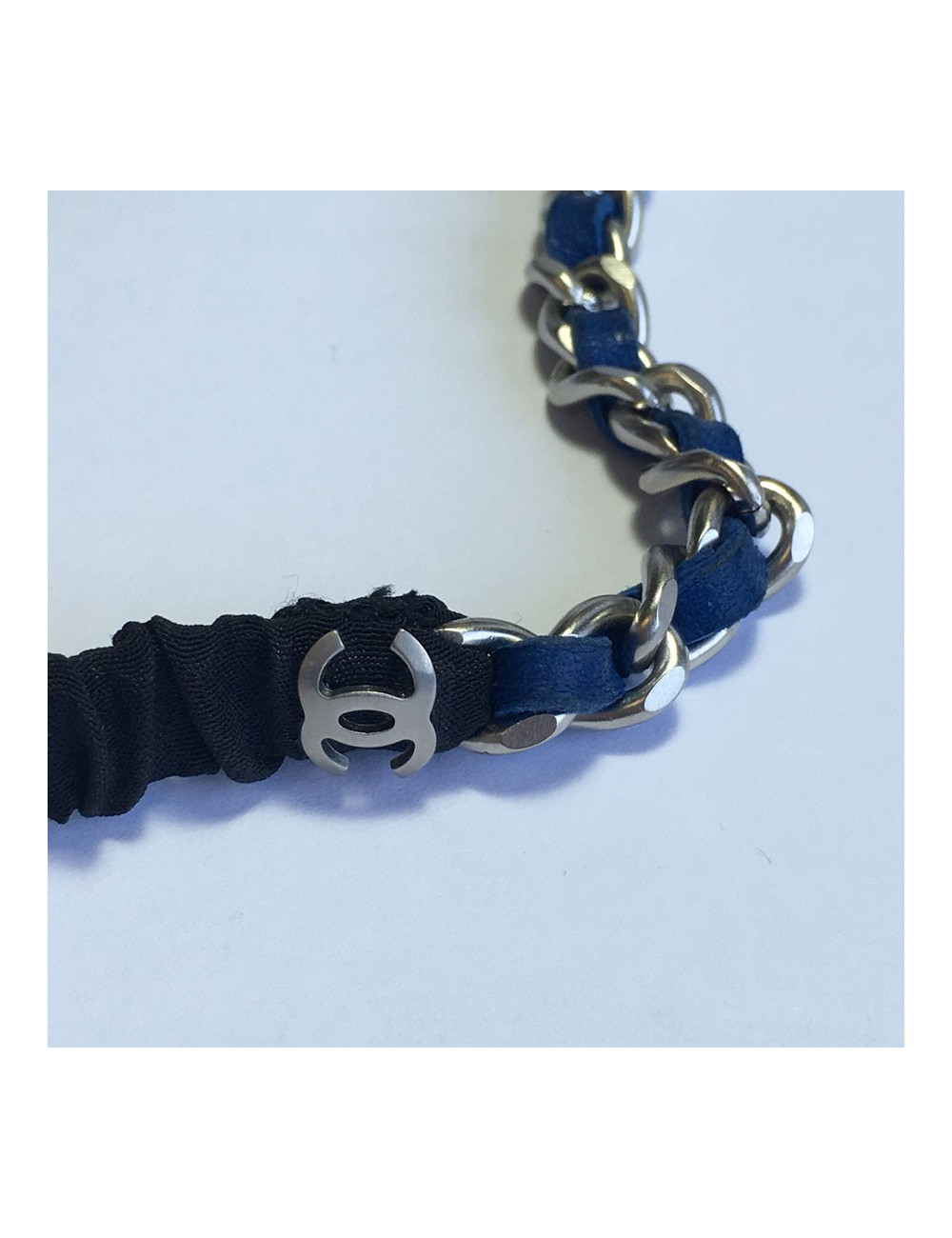 xxx bijou de tête CHANEL en chaîne argentée et cuir bleu