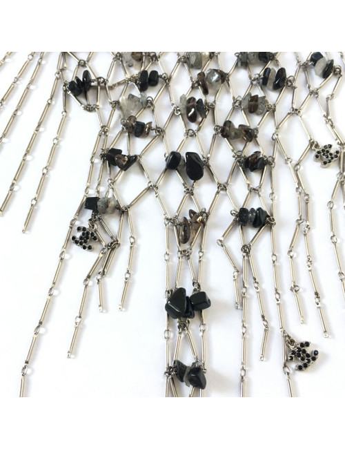 xxx Plastron CHANEL en perles et pierres