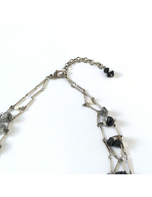 xxx Plastron CHANEL en perles et pierres