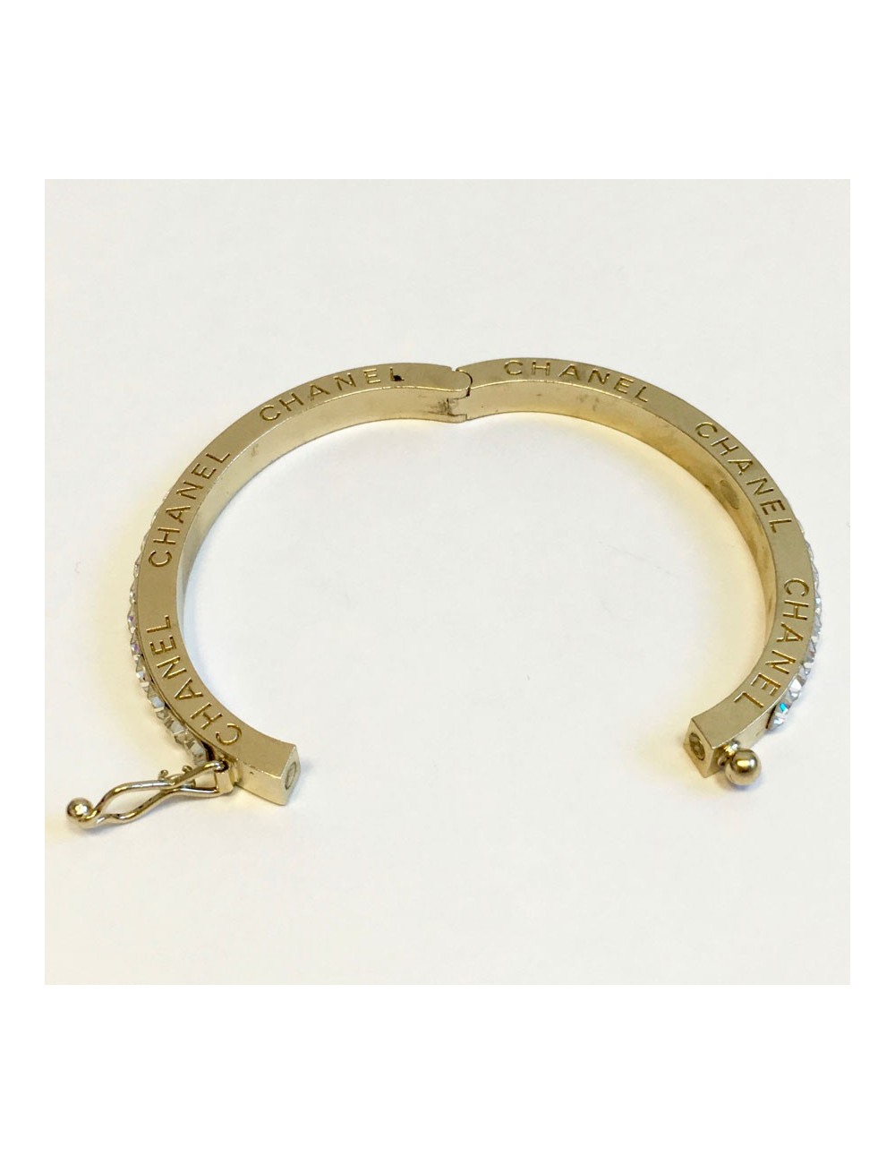 Bracelet CHANEL serti de brillants