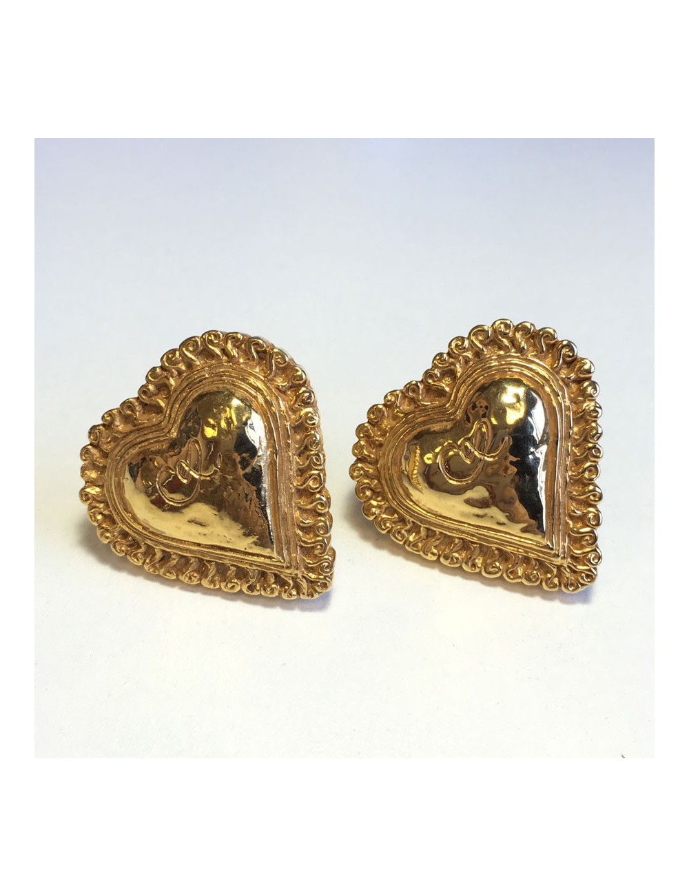 CHRISTIAN LACROIX heart clips-on earrings in gilded metal