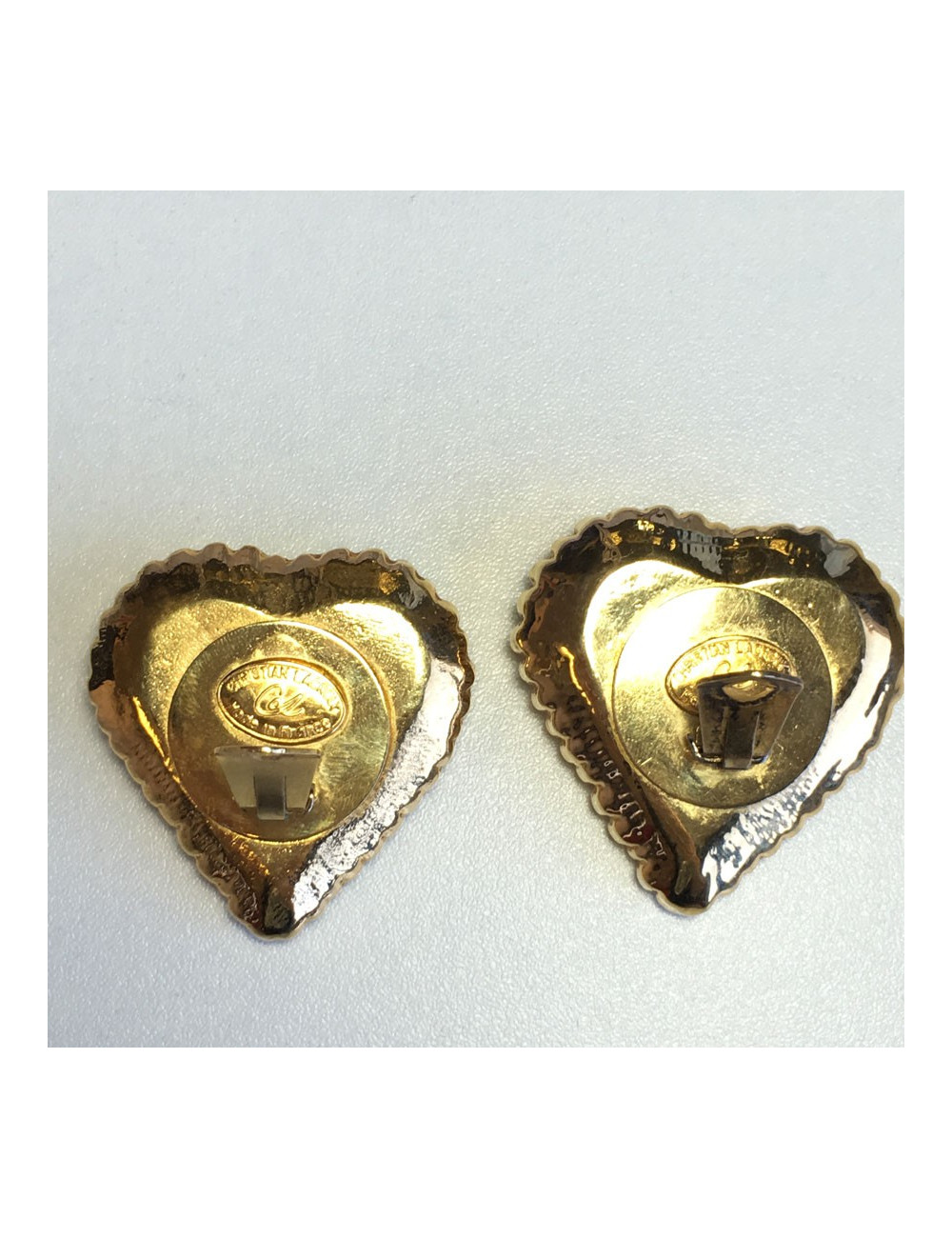 Boucles d'oreille CHRISTIAN LACROIX coeur en métal doré