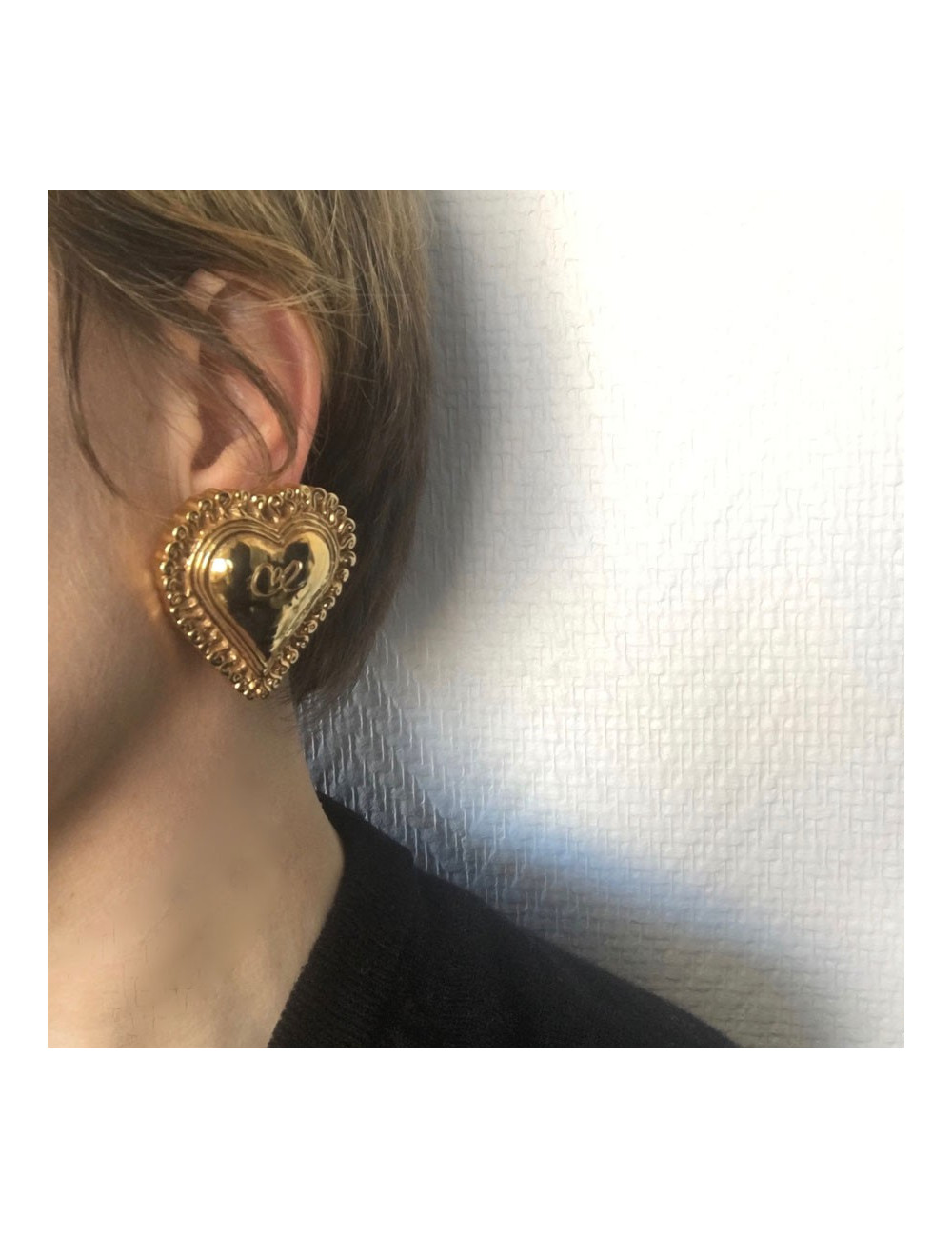 Boucles d'oreille CHRISTIAN LACROIX coeur en métal doré