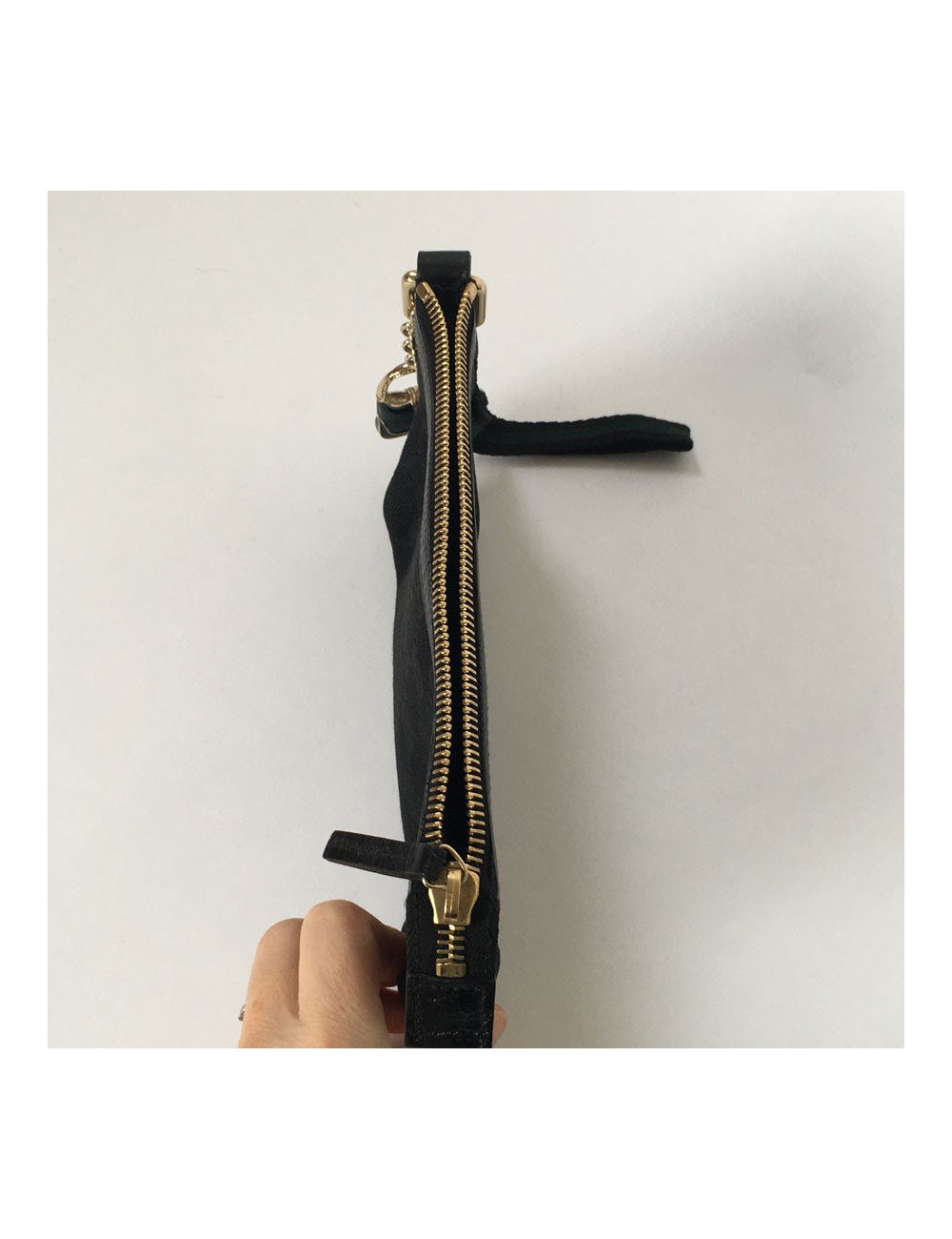 Pochette GUCCI zippée en tissu noir monogram