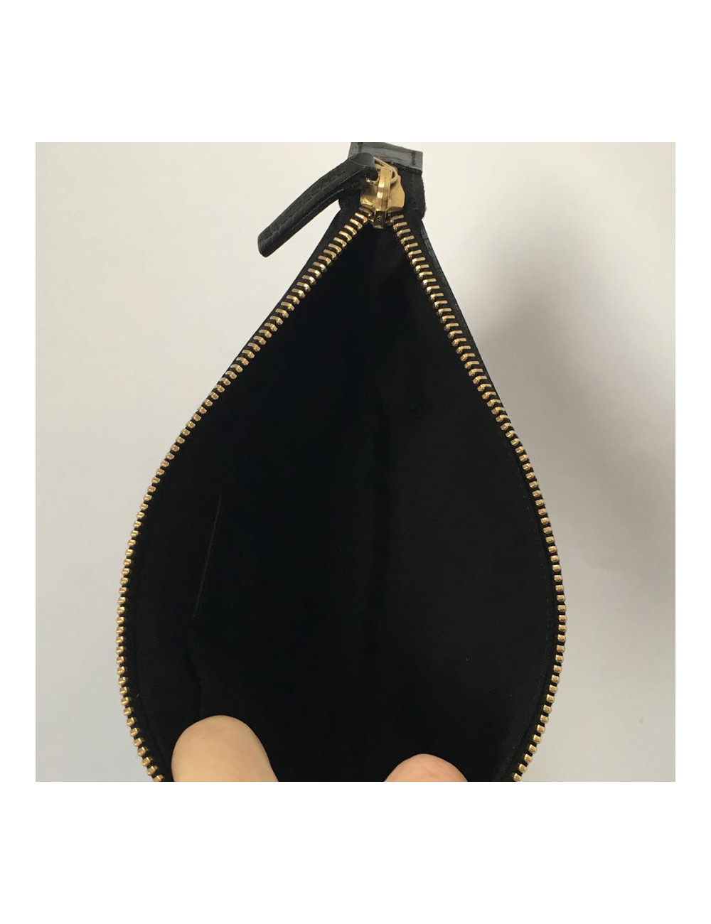 Pochette GUCCI zippée en tissu noir monogram