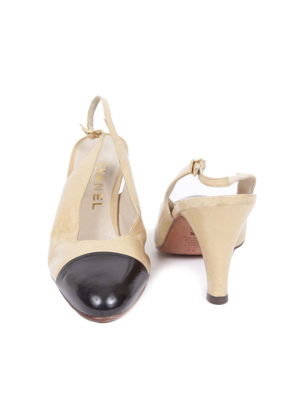 Two-tone shoes Chanel T 39 beige and black