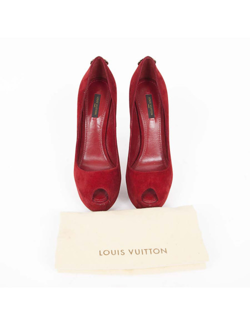 Escarpins LOUIS VUITTON veau velours bordeaux