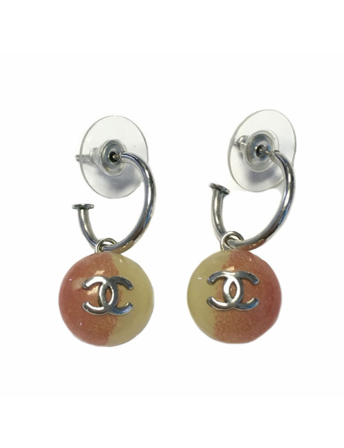 Boucles d'oreille clous CHANEL beige et rose
