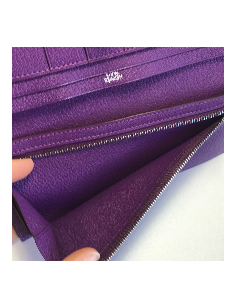 xxx Portefeuille HERMES Bearn en cuir violet