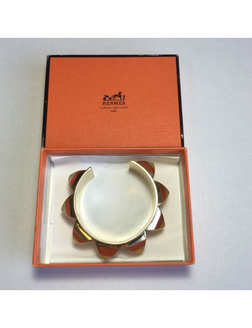 xxx Bracelet HERMES CDC en métal doré rigide