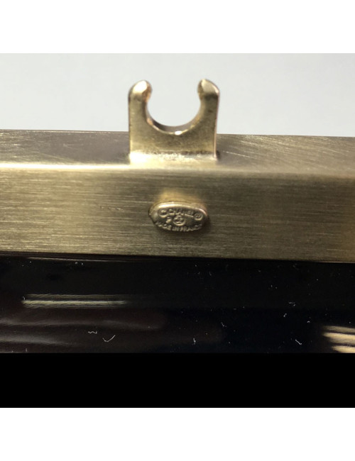 CHANEL "Paris-Dallas" cuff in black resin and jewellery gold metal