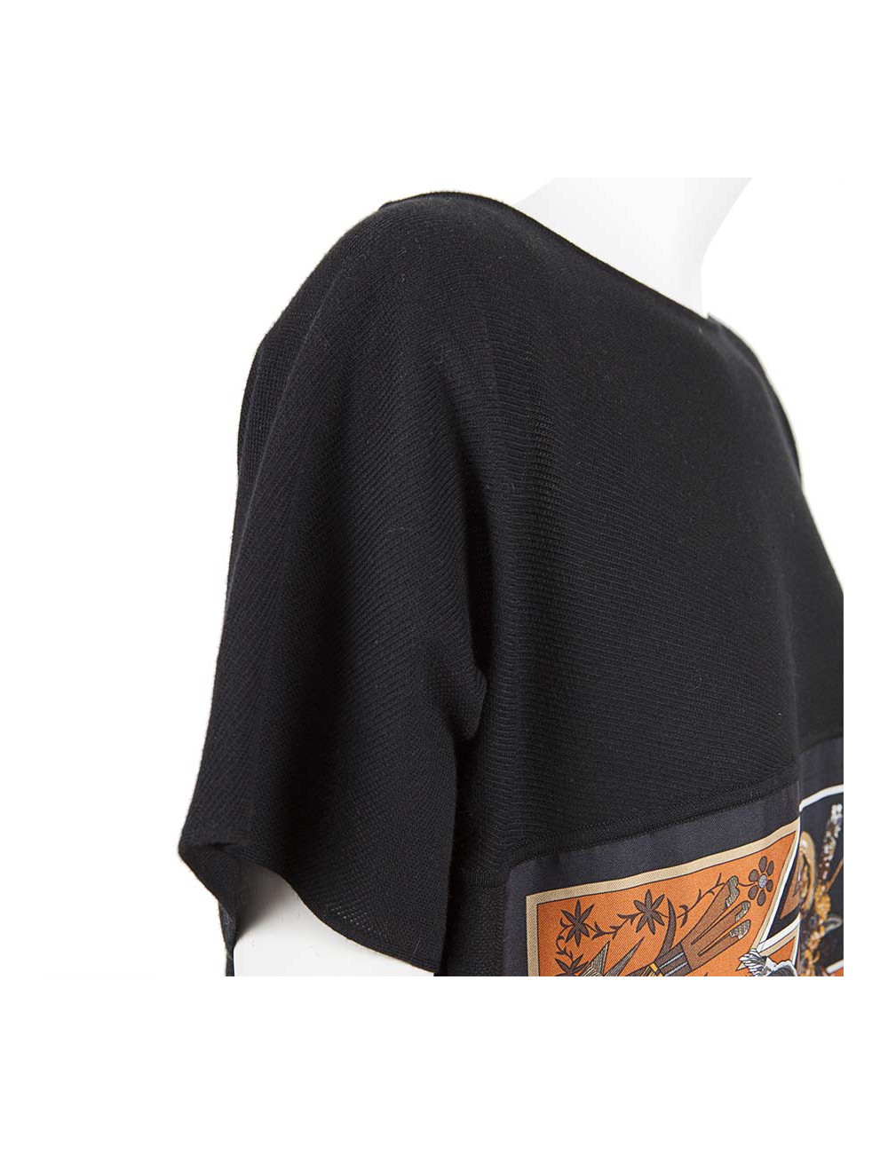 Scarf HERMES T36 printed silk dress
