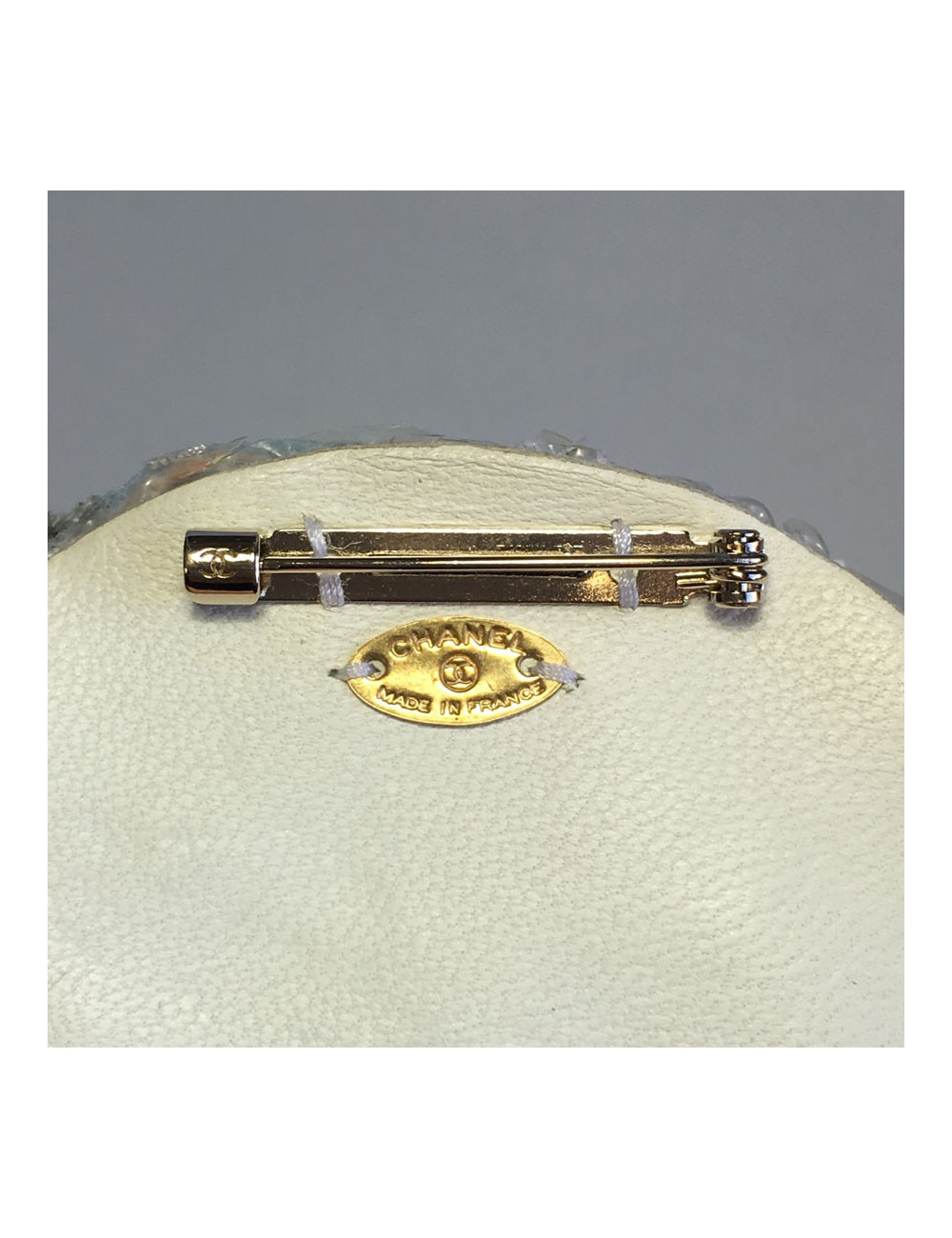 xxx Broche CHANEL en tweed multicolore