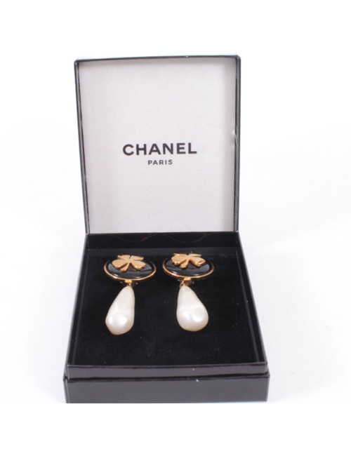 CHANEL Vintage pendant clip-on earrings in gilt metal, molten glass
