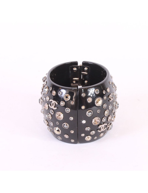 Manchette CHANEL en plexi noir