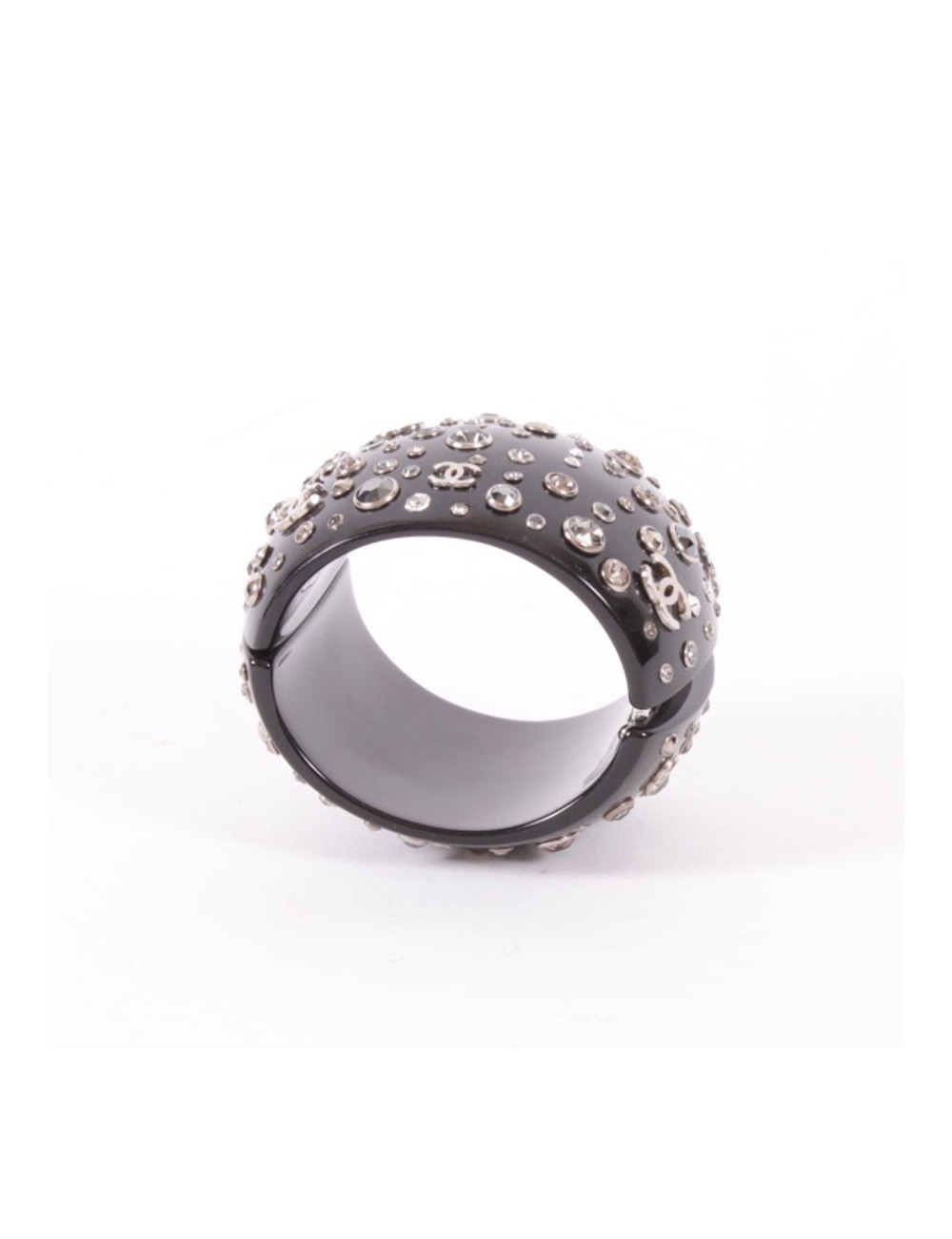 CHANEL cuff in black plexi