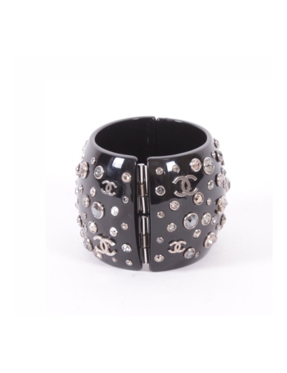 CHANEL cuff in black plexi