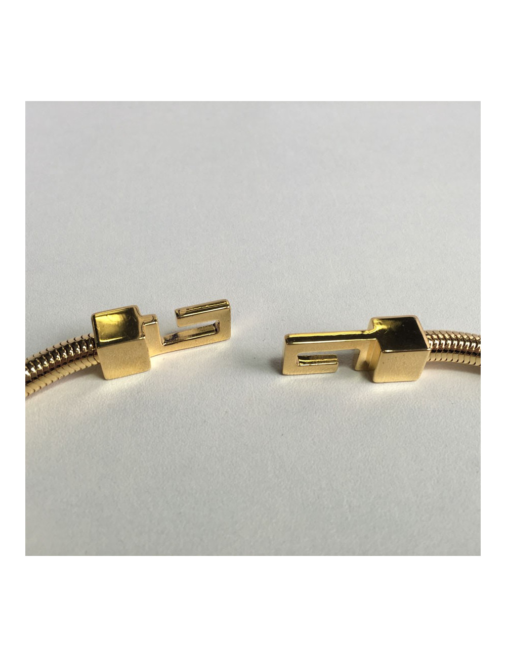 YVES SAINT LAURENT necklace gold metal