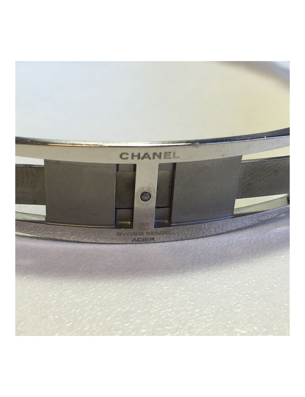 White ceramic CHANEL J12 watch and diamonds