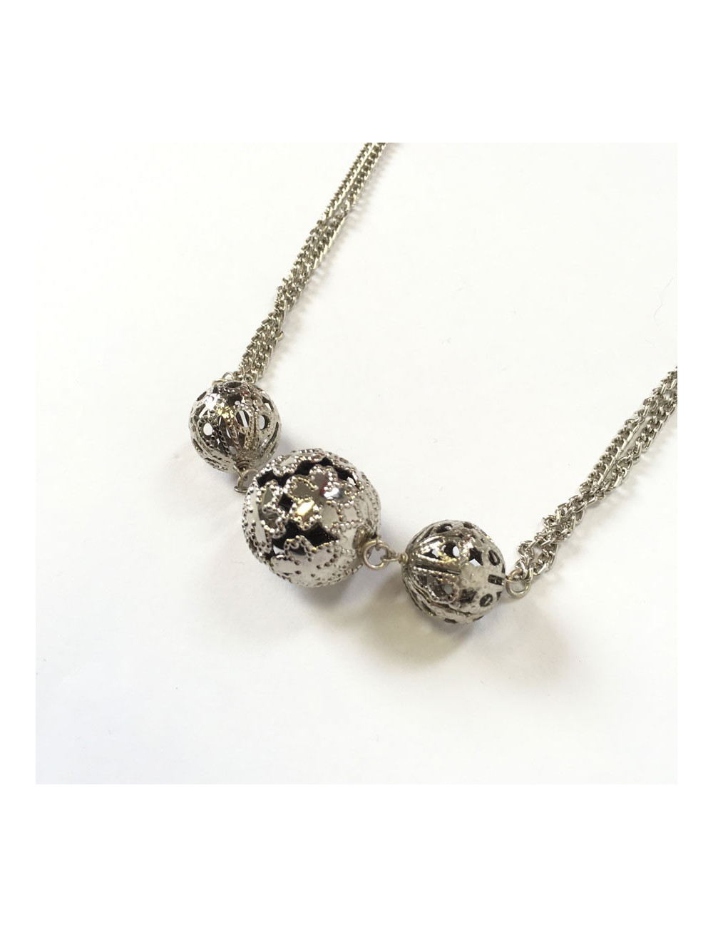 MARGUERITE of VALOIS 'Sphère' necklace in silver