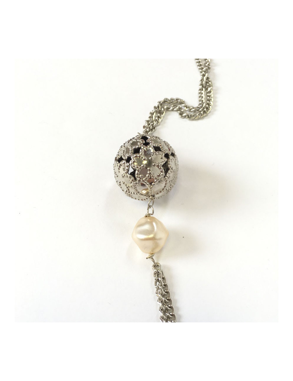 MARGUERITE of VALOIS 'Sphère' necklace in silver