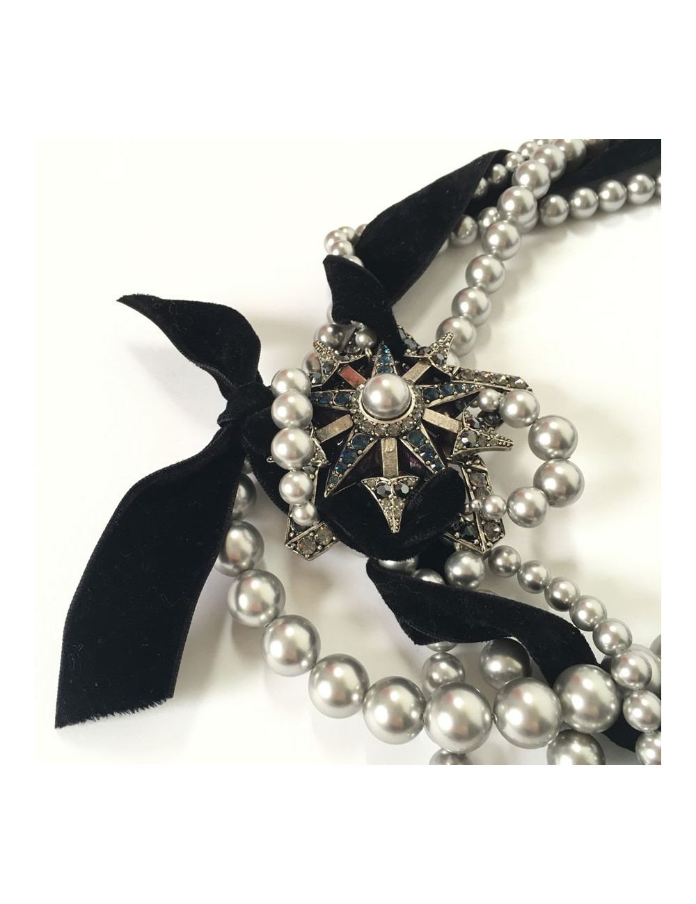 LANVIN choker necklace with charms 