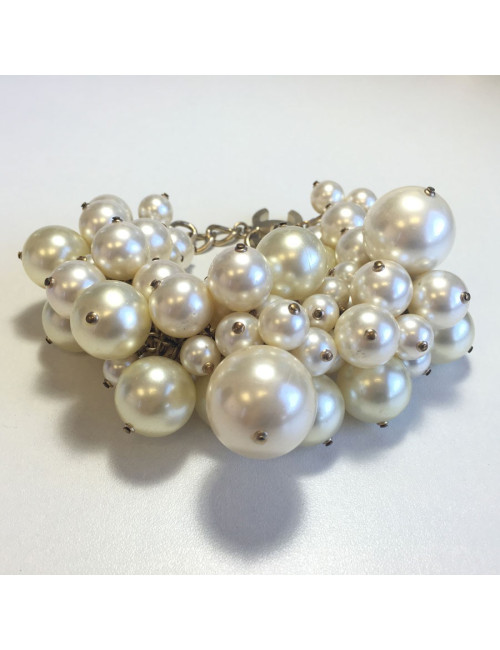 Bracelet CHANEL en perles nacrées