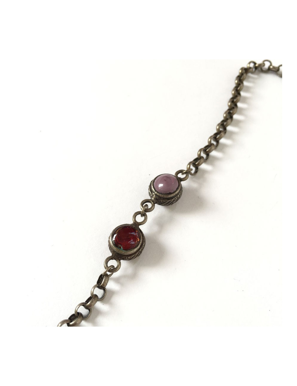 MARGUERITE of VALOIS aged silver chain with purple and burgundy molten glass beads 