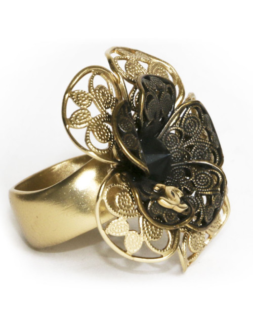 Sac du soir CHANEL avec Boucles d'oreille et bague