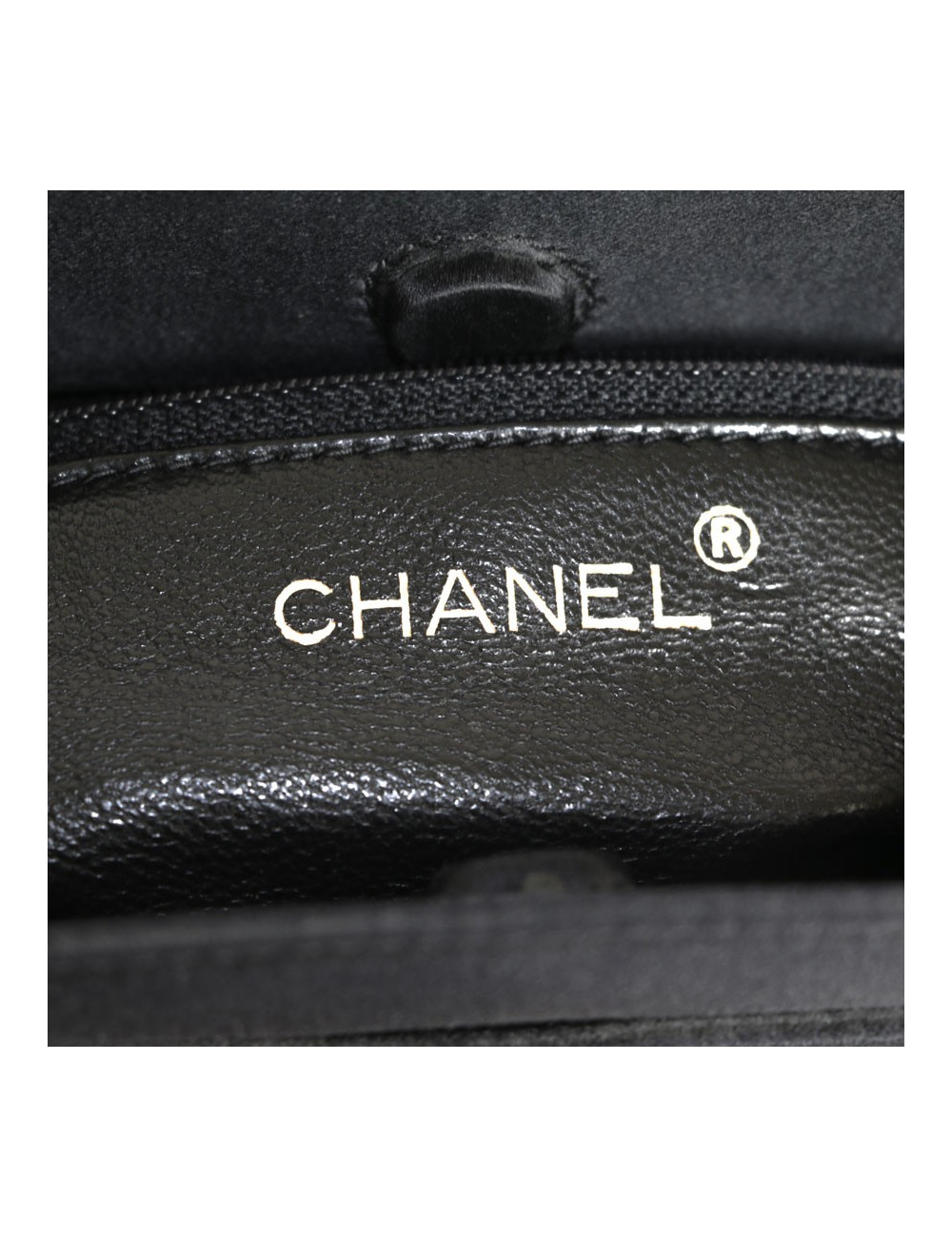 Sac du soir CHANEL avec Boucles d'oreille et bague