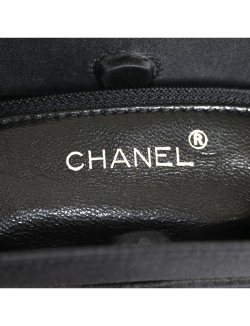 CHANEL Set evening bag in black satin with earrings and ring