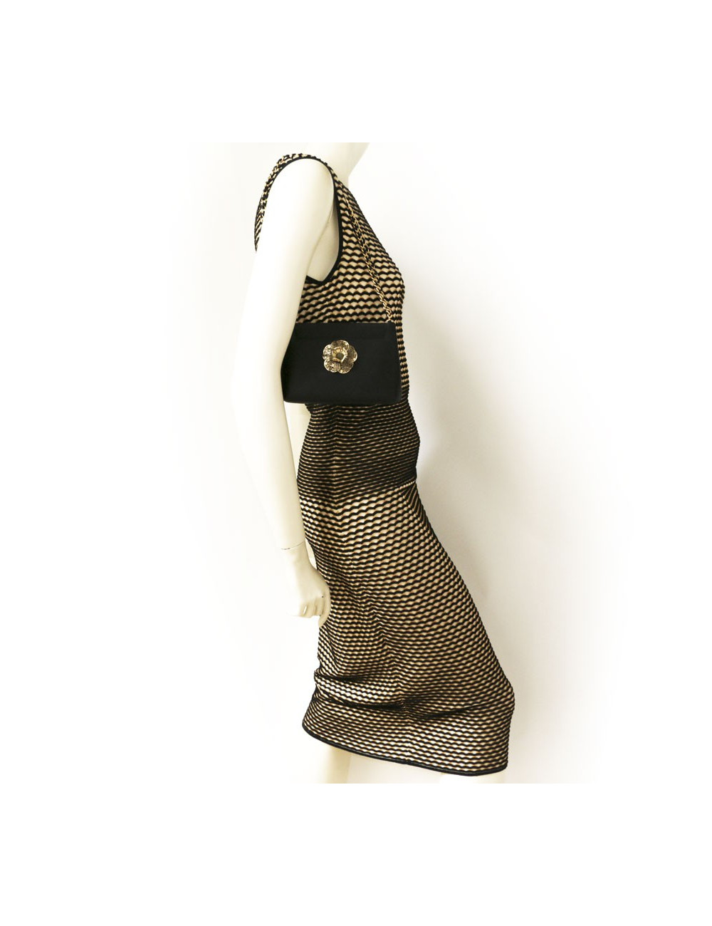 Sac du soir CHANEL avec Boucles d'oreille et bague