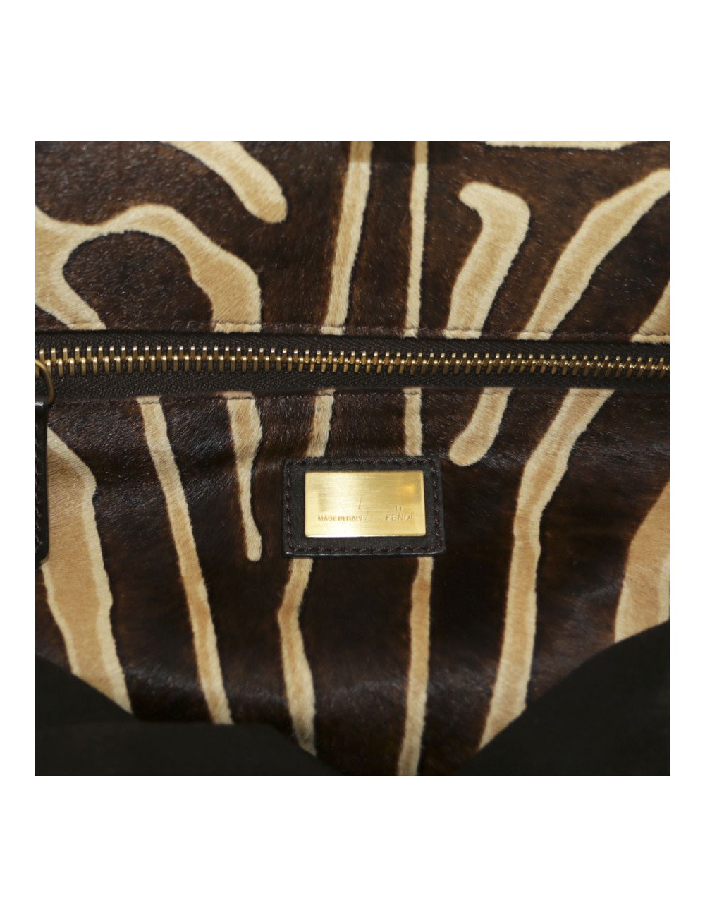 FENDI Peekaboo bag in raspberry leather