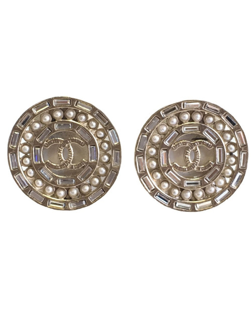 CHANEL round clip-on earrings in gilded metal, CC and Rhinestones