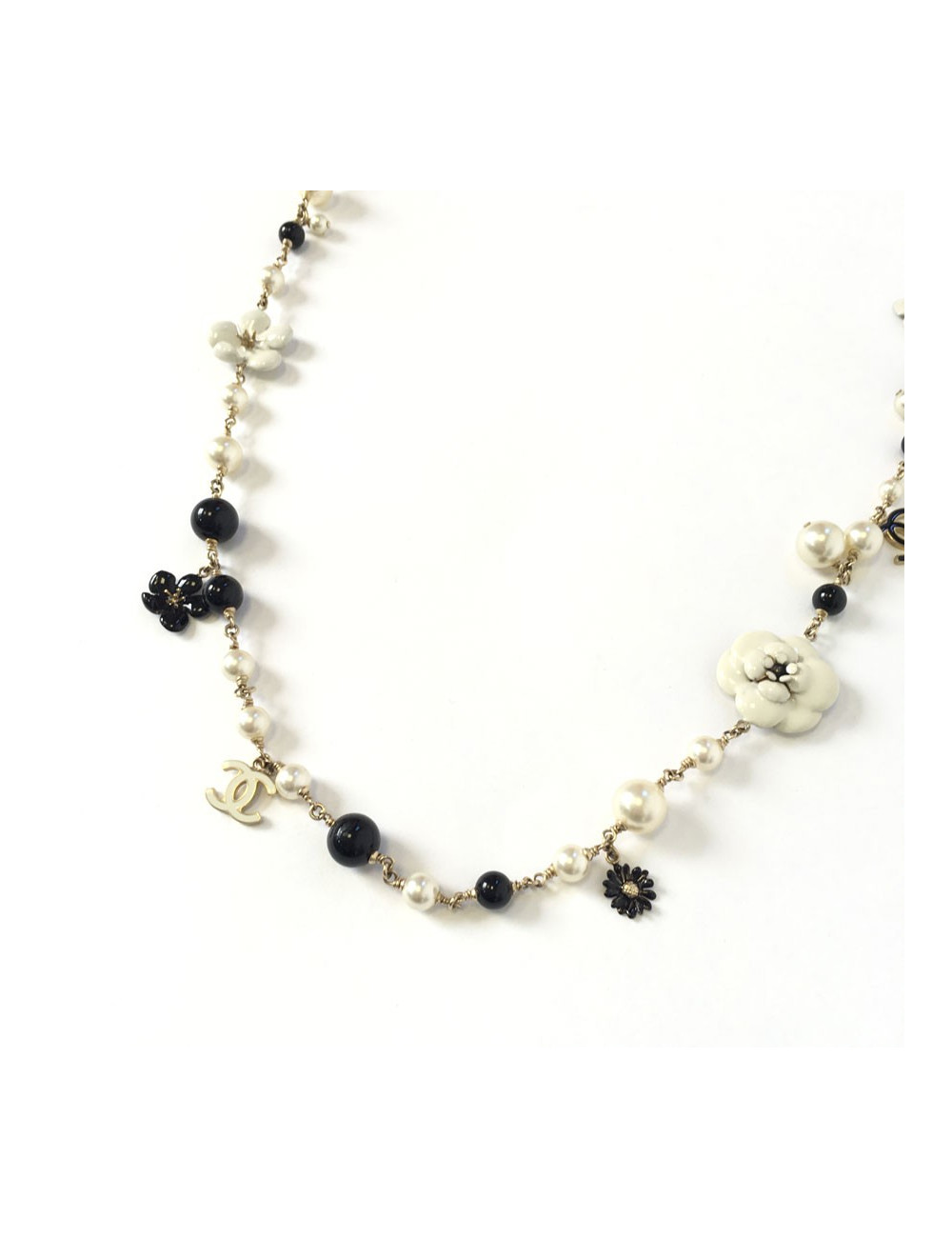 Necklace CHANEL gold chain, black and Pearly beads, Camellia in email