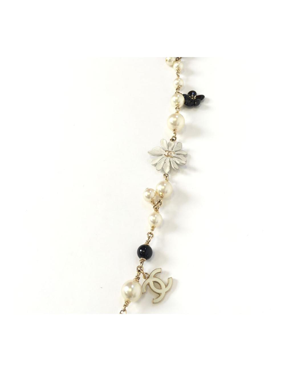 Necklace CHANEL gold chain, black and Pearly beads, Camellia in email