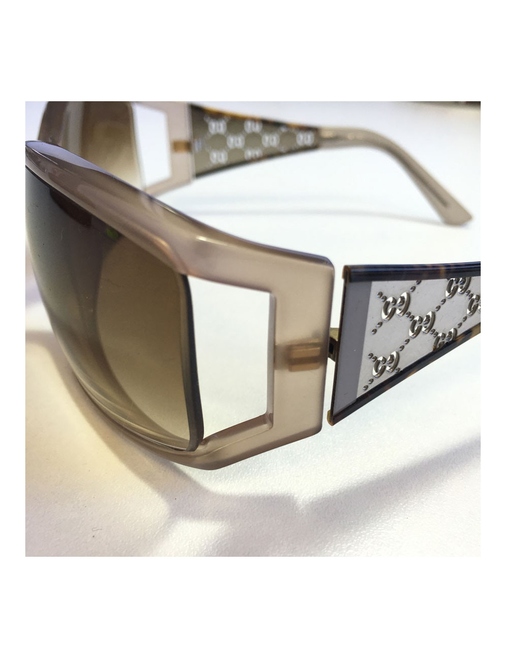 Lunettes de soleil GUCCI en plastique marron clair