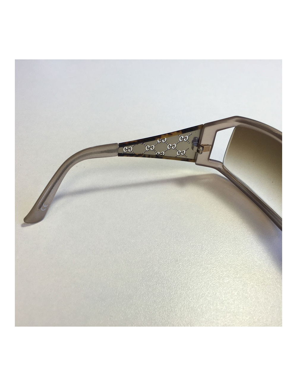 Lunettes de soleil GUCCI en plastique marron clair