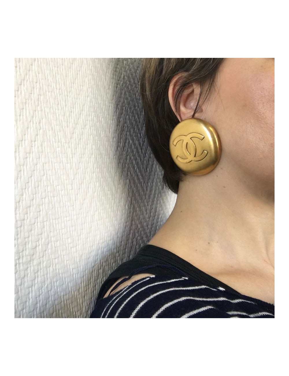 Boucles d'oreille Clips CHANEL dorée