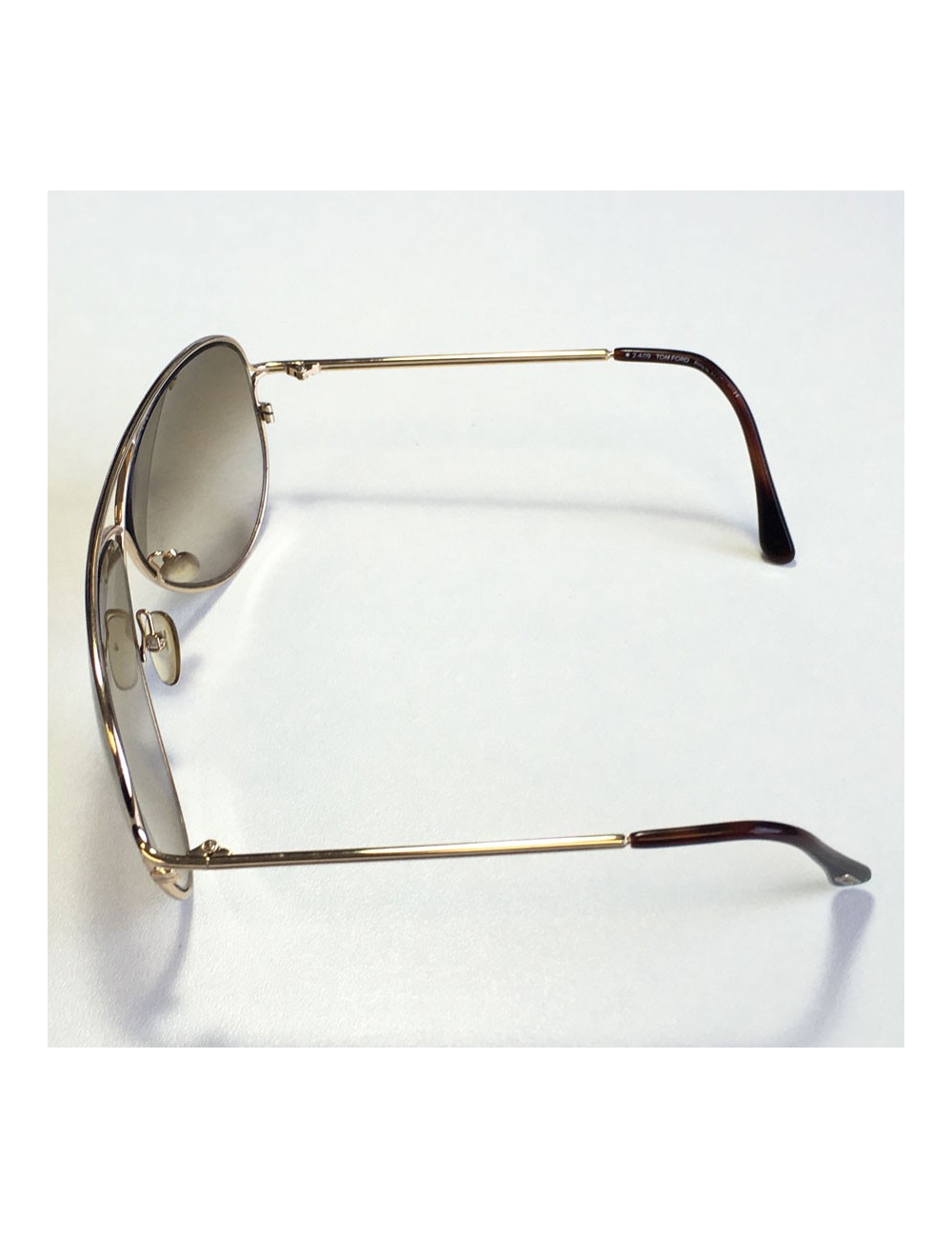 Sunglasses TOM FORD Golden and brown glasses