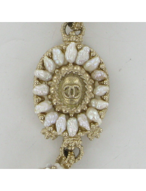 Collier perles et CC CHANEL
