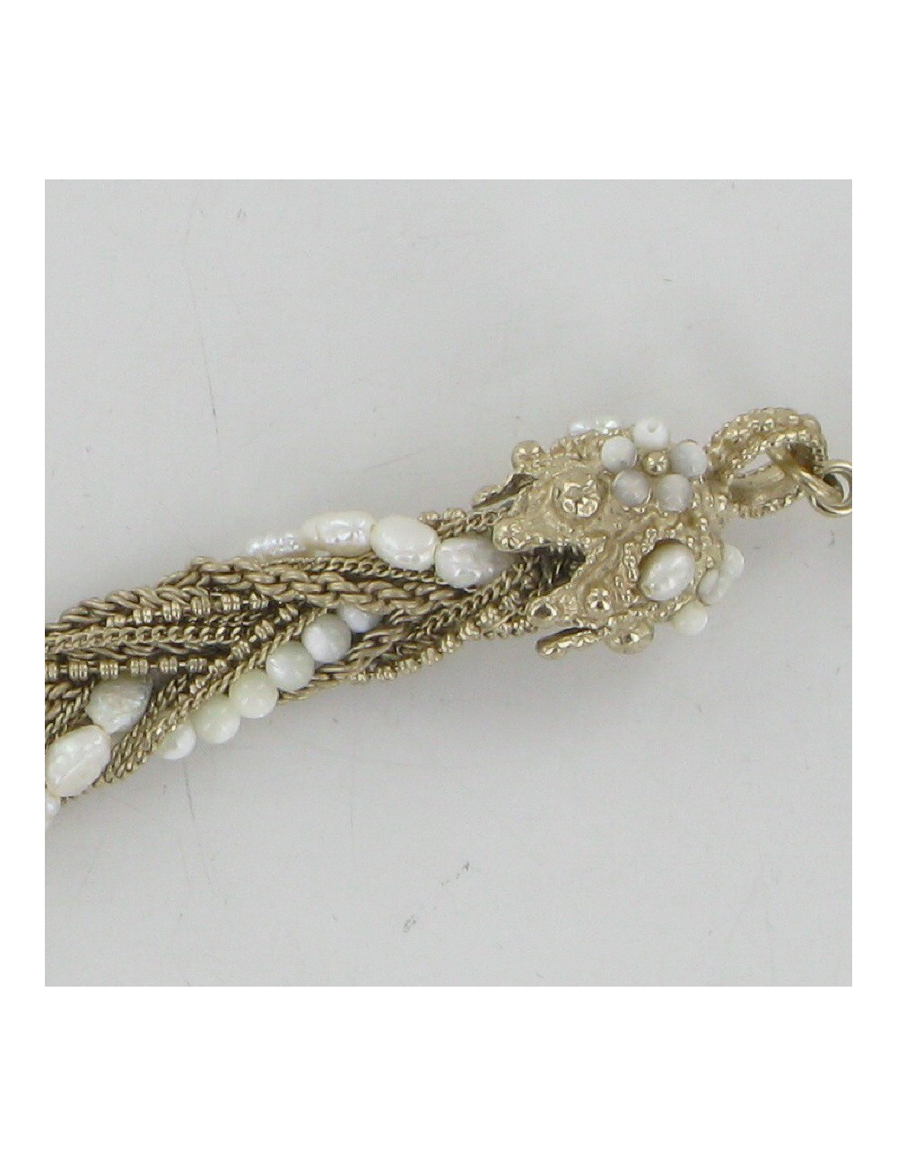 Collier perles et CC CHANEL