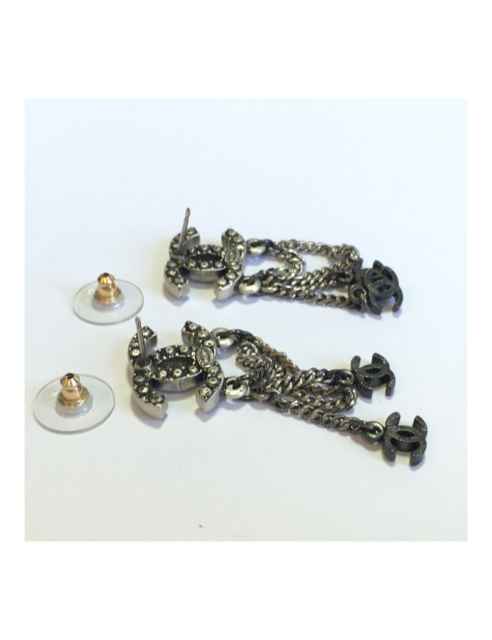 Boucles d'oreille clous CHANEL