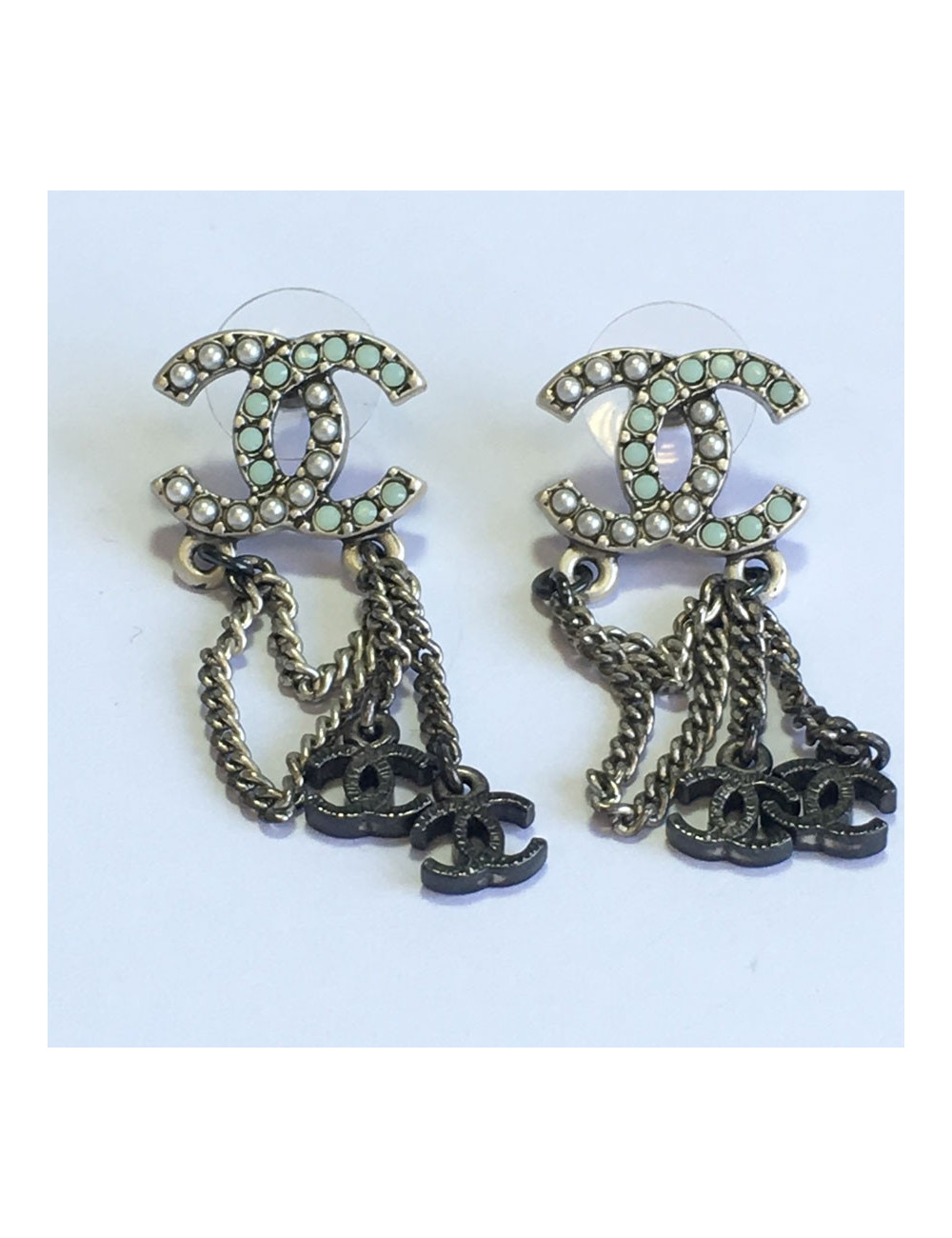 Boucles d'oreille clous CHANEL