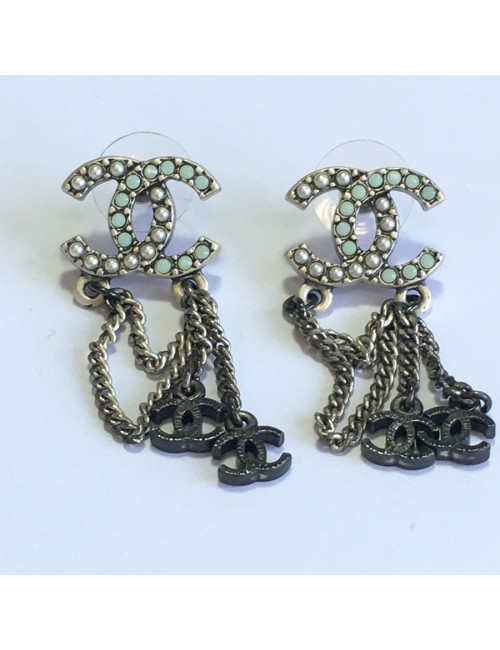 Boucles d'oreille clous CHANEL