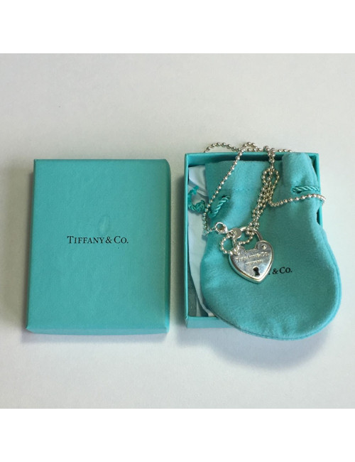 Collier TIFFANY & Co chaîne argent et cœur 